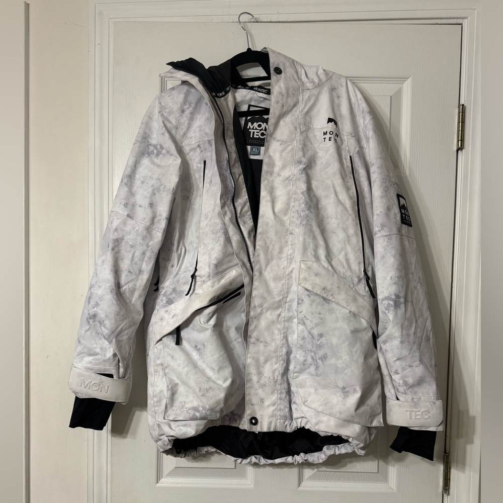 Montec Virago FW22 Snowboard Jacket XL White Tiedye - Picture 2 of 8